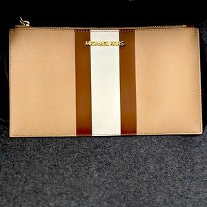 Michael Kors slim wallet